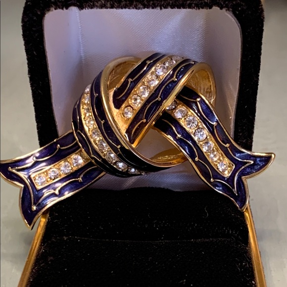 Joan Rivers Jewelry - Vintage Navy and Gold Enamel Rhinestone Brooch